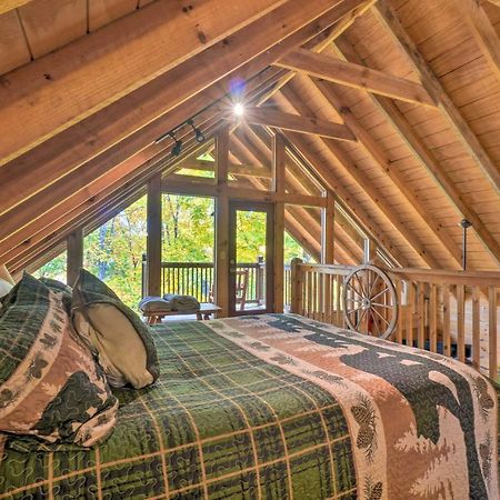 Sevierville Sanctuary Hot Tub, Pool Table And Deck! Exterior foto