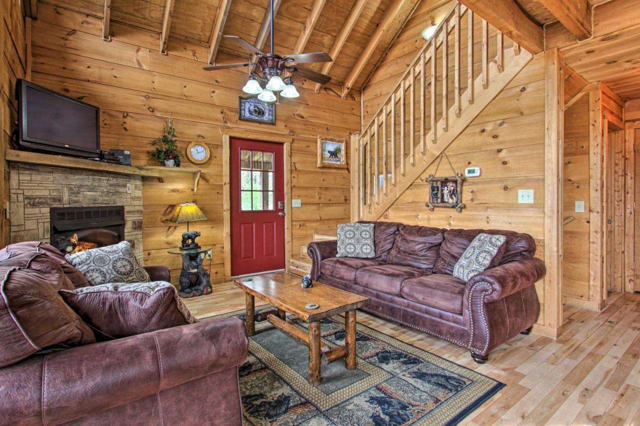Sevierville Sanctuary Hot Tub, Pool Table And Deck! Exterior foto
