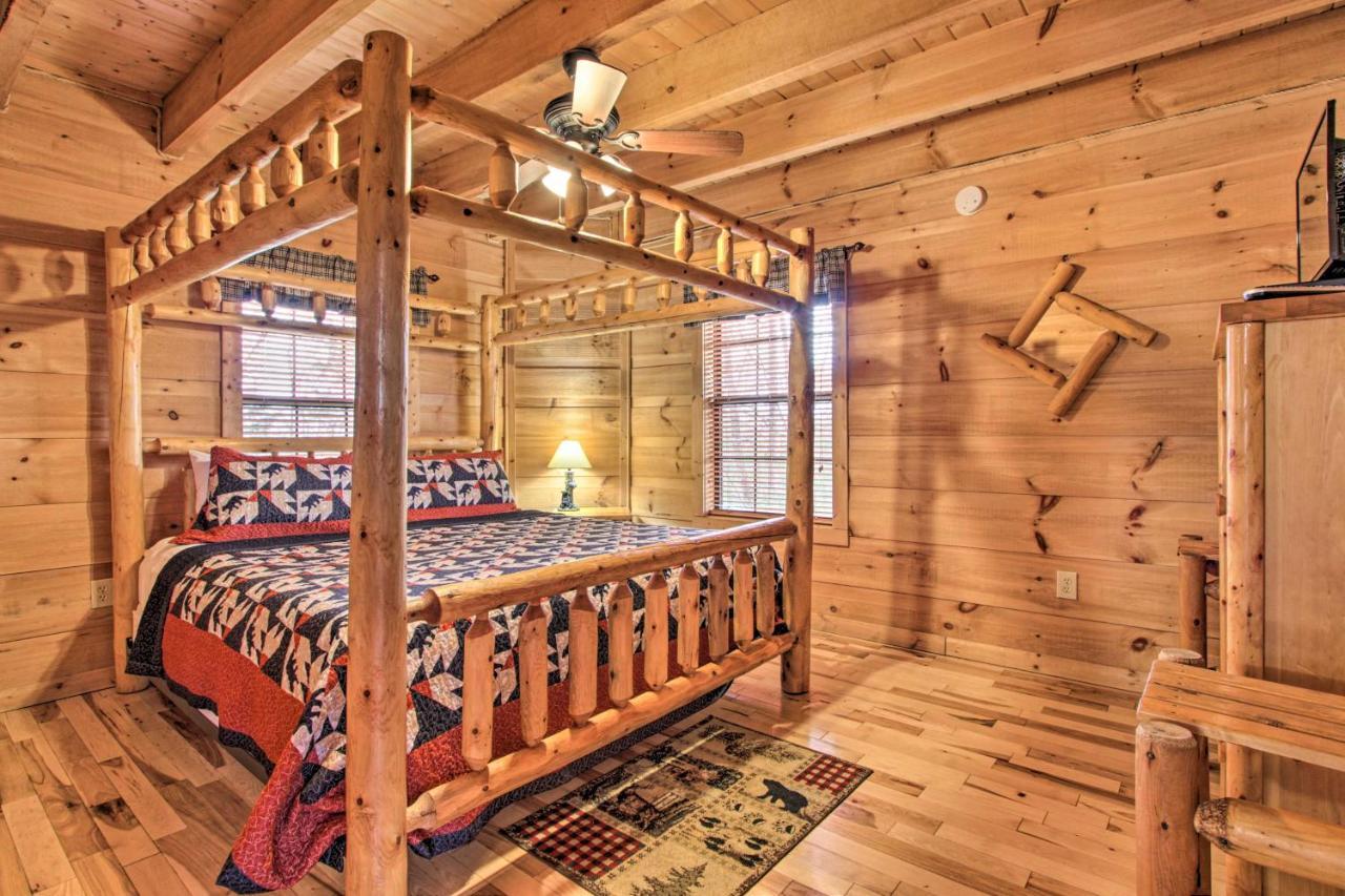 Sevierville Sanctuary Hot Tub, Pool Table And Deck! Exterior foto